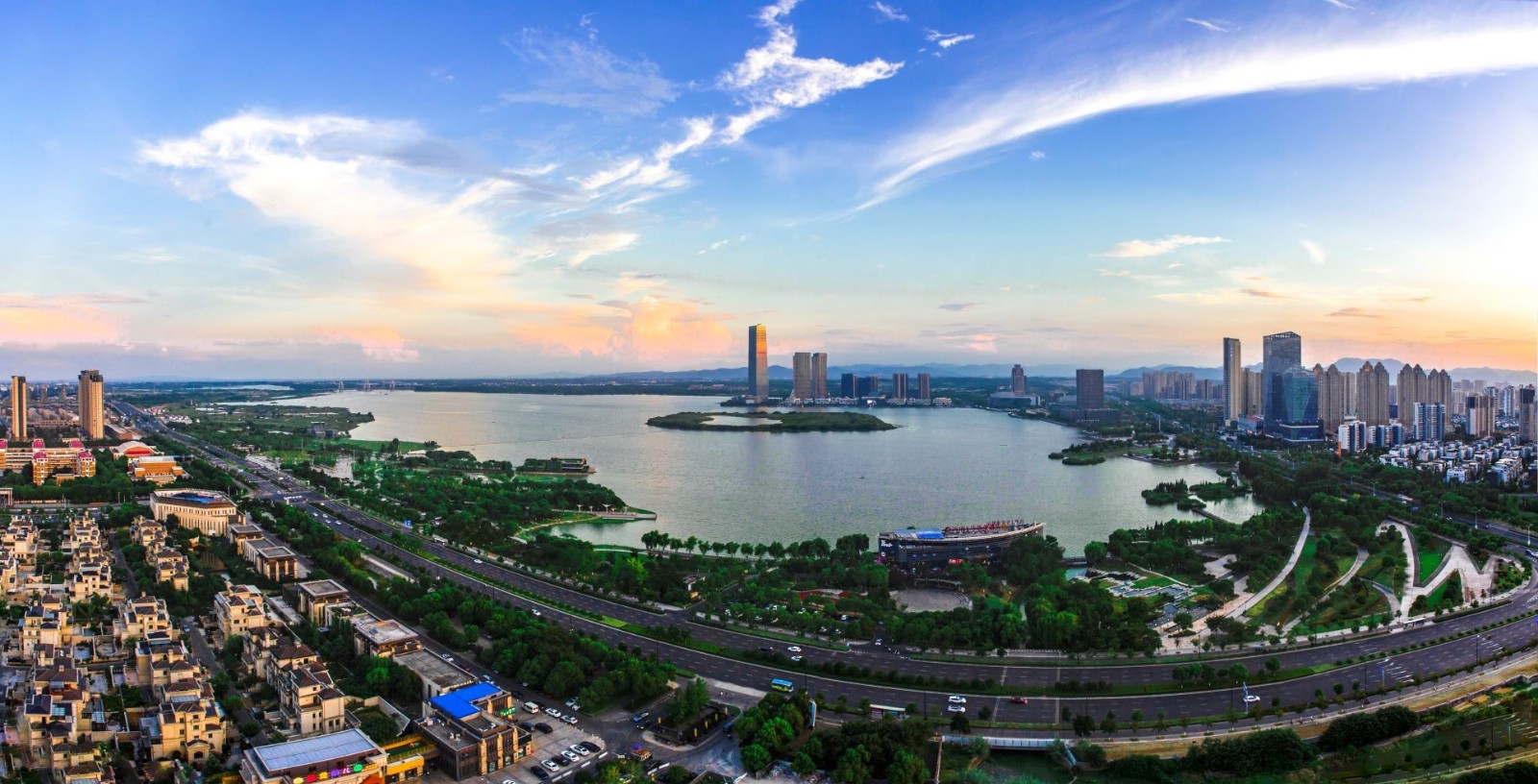 葫芦岛，欢迎各位来宾与朋友们